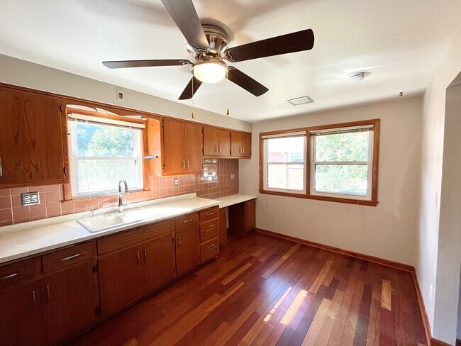 Foto del edificio - 1663 N 116th St