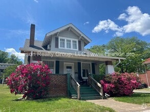 Building Photo - 601 Arbutus Ave SE