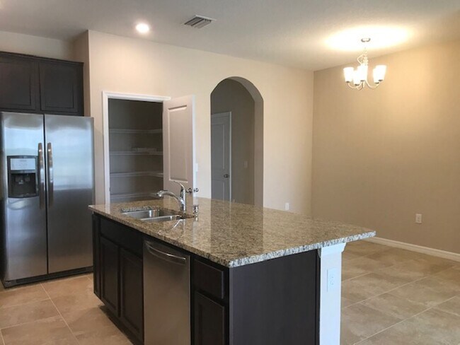 Foto del edificio - 3/2.5 GATED COMMUNITY - TOWNHOUSE - GREAT SCHOOLS IN PALMER RANCH