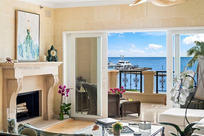 Foto del edificio - 2332 Fisher Island Dr