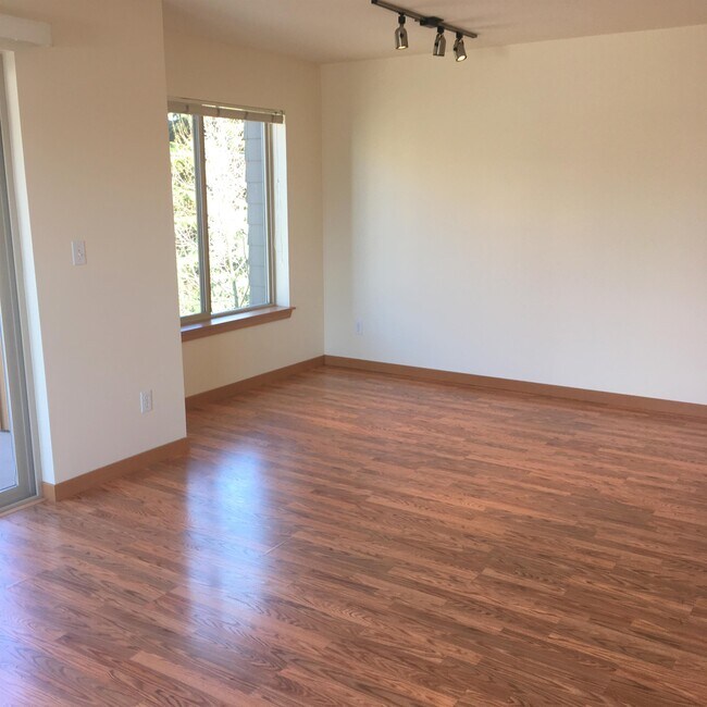 Building Photo - 1521 NW 54th St