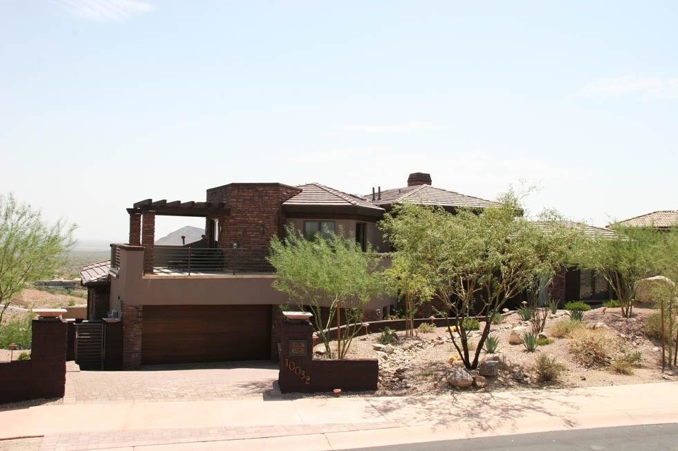 Primary Photo - 10032 N Palisades Blvd