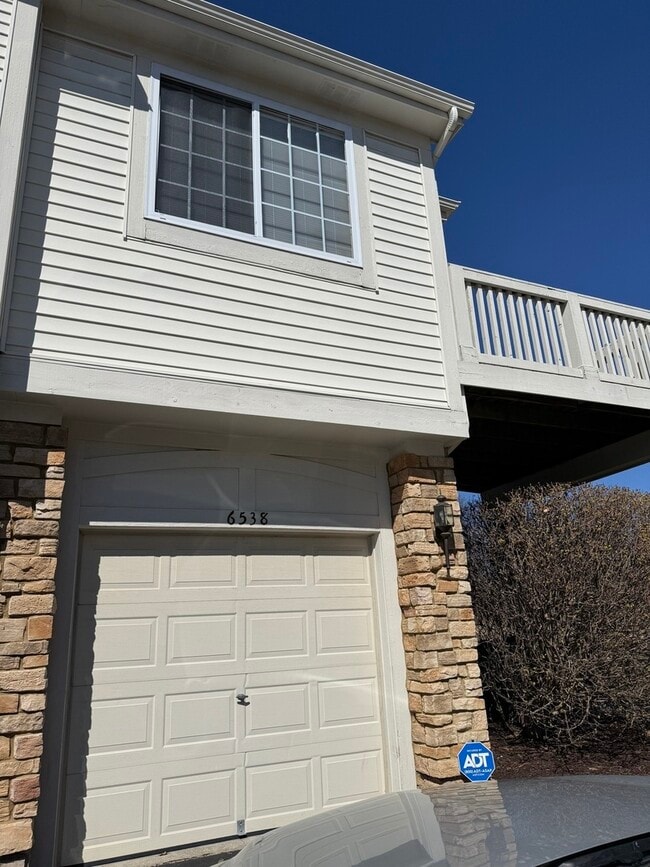 Building Photo - 6538 Commonwealth Dr