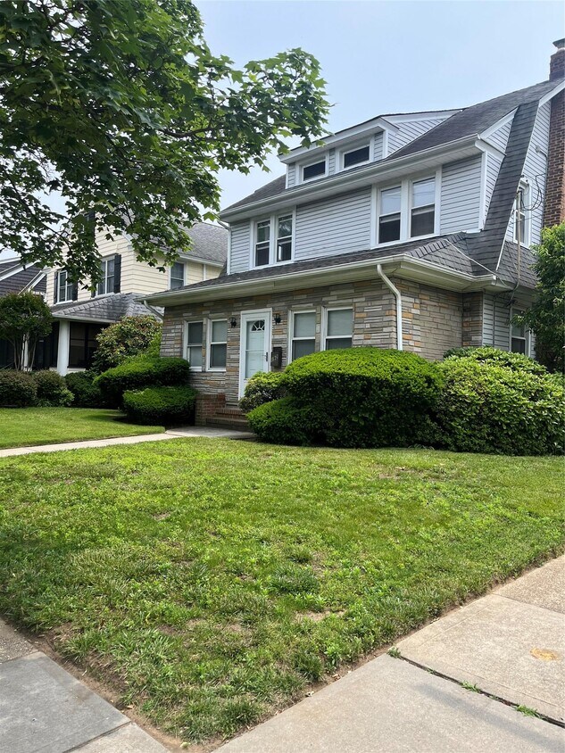 Foto principal - 192 Sherman St