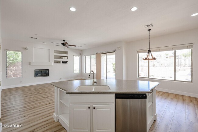 Foto del edificio - 41735 N Maidstone Ct