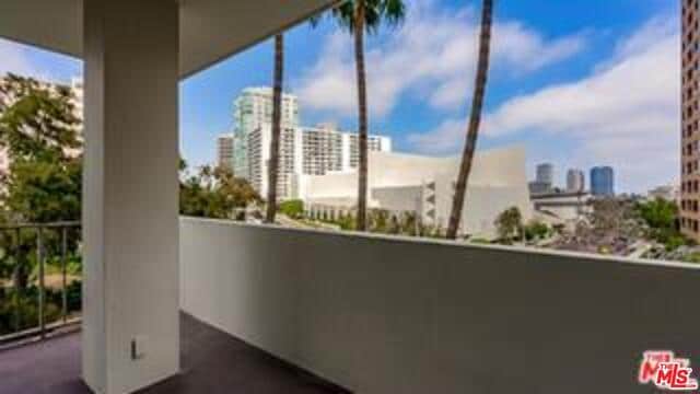 Building Photo - 10433 Wilshire Blvd