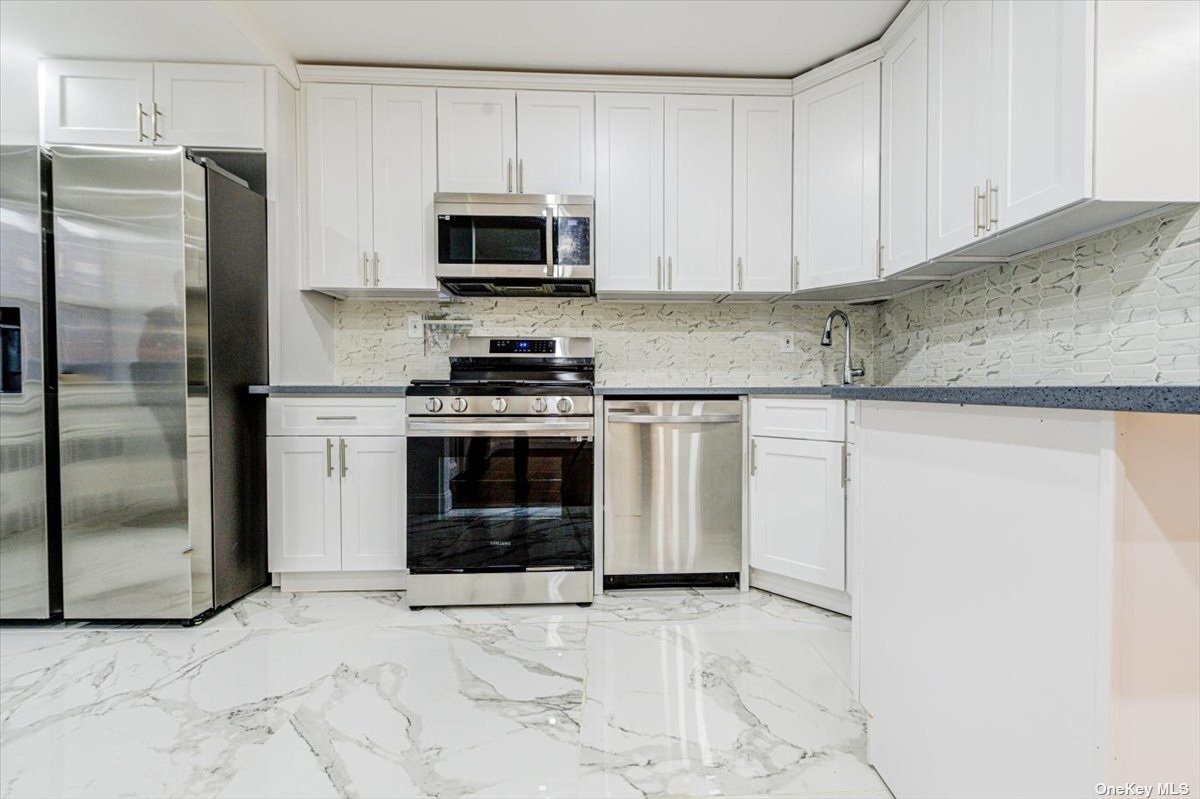 Foto principal - 1218 E 84th St
