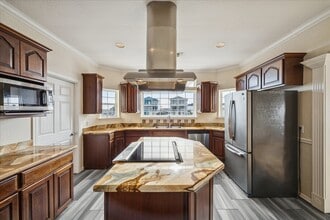 Building Photo - 22621 Bay Point Dr