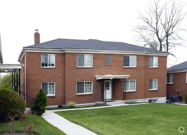 Building Photo - 804-818 E 300 S