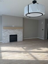 Building Photo - 4846 Elvira Pl N