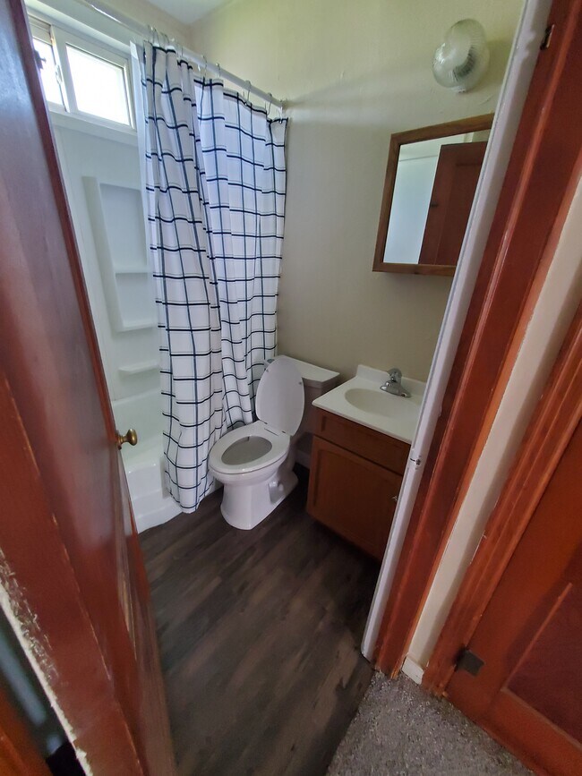 Foto del edificio - 722 Wildwood Dr