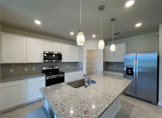 Foto del edificio - 10861 Firebush Cir