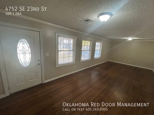 Foto del edificio - 4752 SE 23rd St