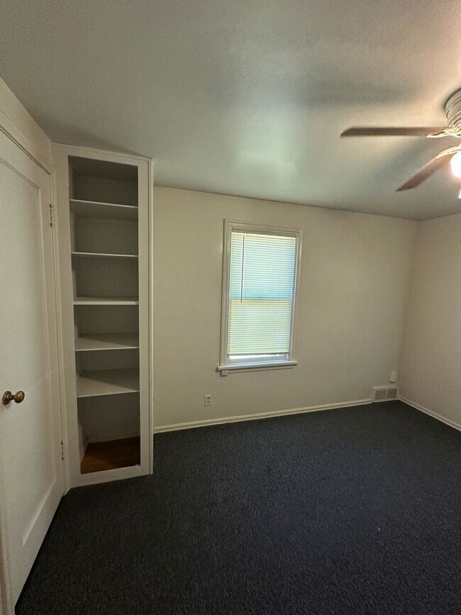 Foto del edificio - Charming Upstairs apartment