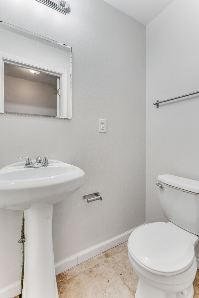 Photo - 1816 Cecil B. Moore Ave Apartment