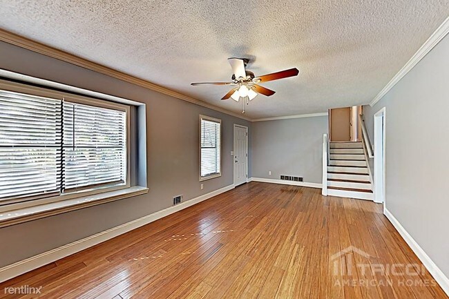 Building Photo - 8080 Sumit Creek Dr NW