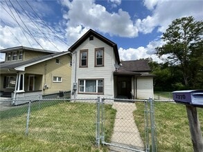 Building Photo - 2370 W 23rd St