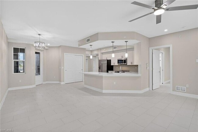 Building Photo - 286 Indies Dr E