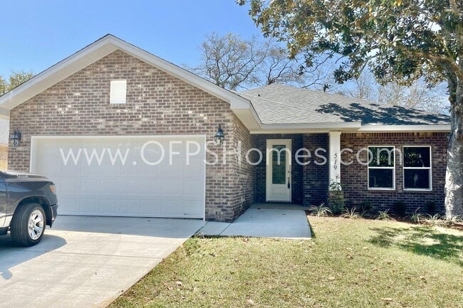 Building Photo - 519 Friendship Rd