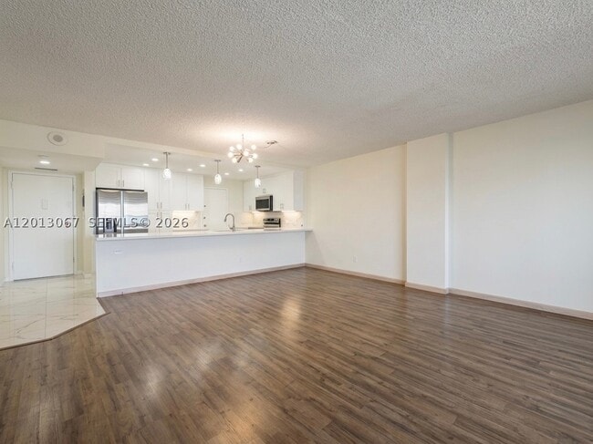 Building Photo - 3800 S Ocean Dr