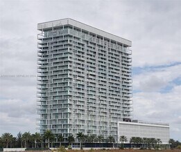 Building Photo - 2000 Metropica Wy