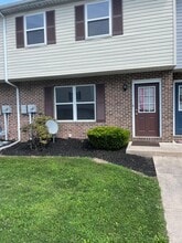 Building Photo - 29 Pine Dr
