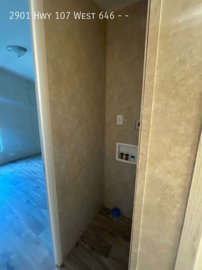 Foto del edificio - 2901 TX-107