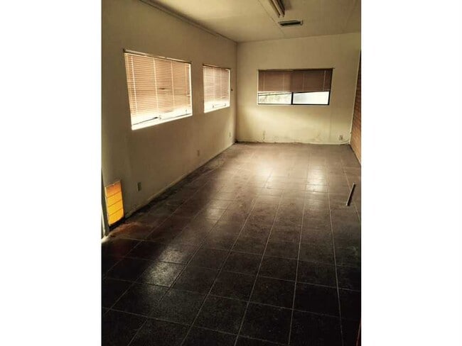 Building Photo - 11240 Montwood Dr