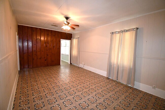 Foto del edificio - 929 John Stine Rd