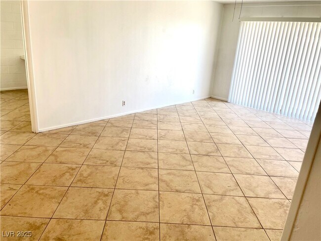 Foto del edificio - 2198 Capistrano Ave