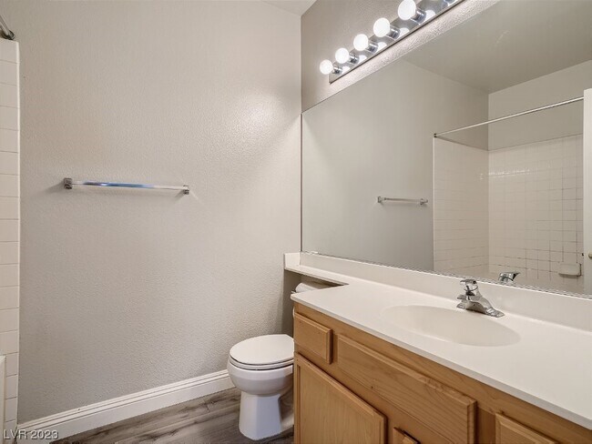 Foto del edificio - 3845 Wiggins Bay St