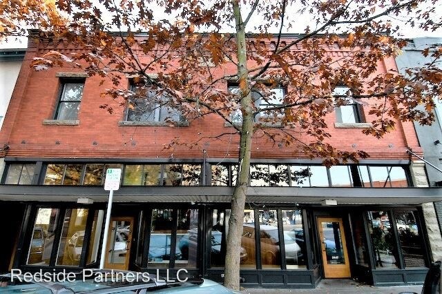 Foto del edificio - 5443 Ballard Ave NW