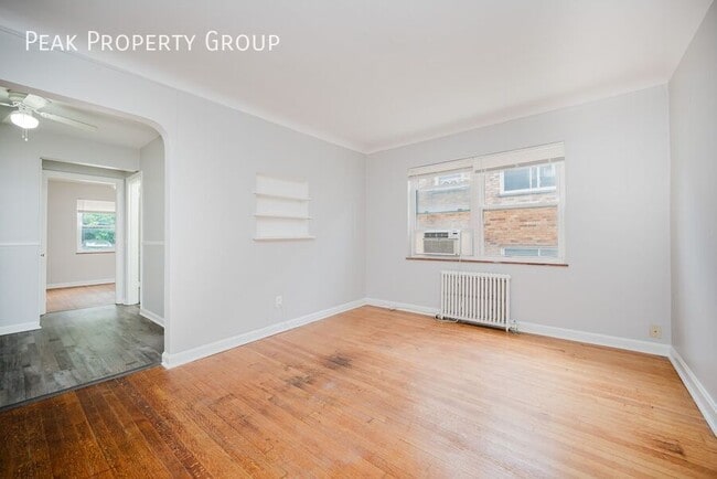 Building Photo - 5828 Ridge Ave