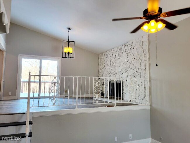 Building Photo - 3 br, 2 bath House - 6 Glendale Dr,