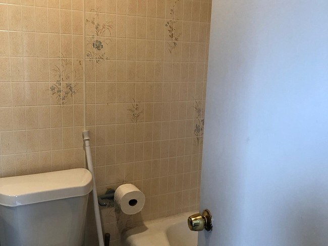 Building Photo - 3300 Avent Ferry Rd