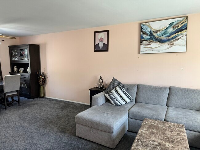 Sala de estar - 1908 Ironwood Ln