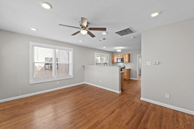 Foto del edificio - 3772 W 6th St