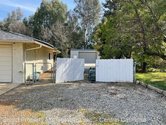 Foto del edificio - 4 br, 3 bath House - 1783 De Wolf Ave.