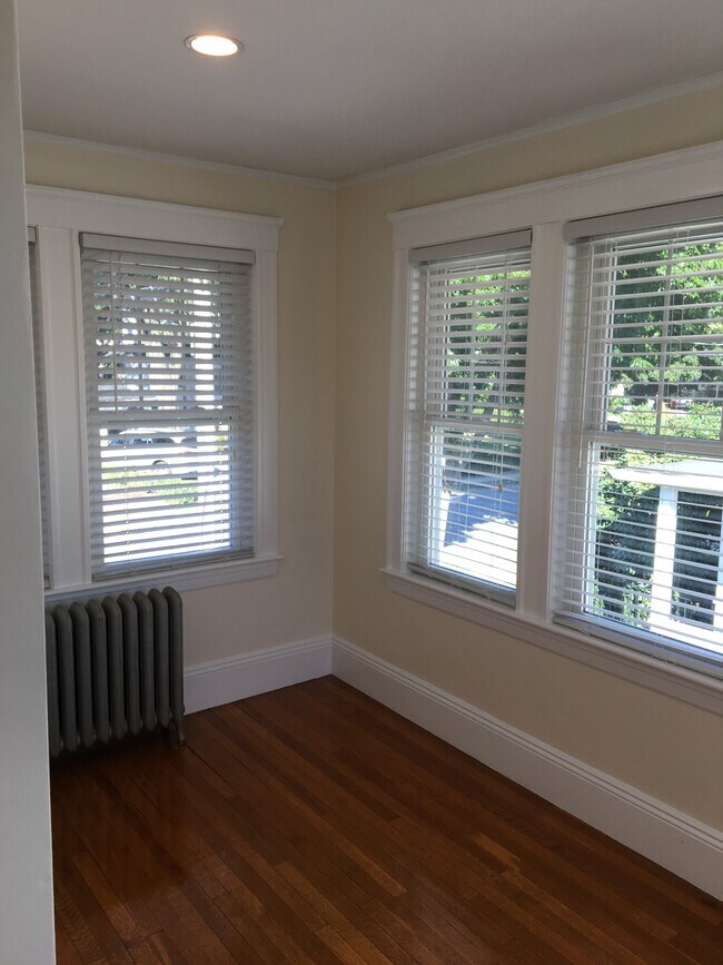 Building Photo - 64 Palfrey Rd