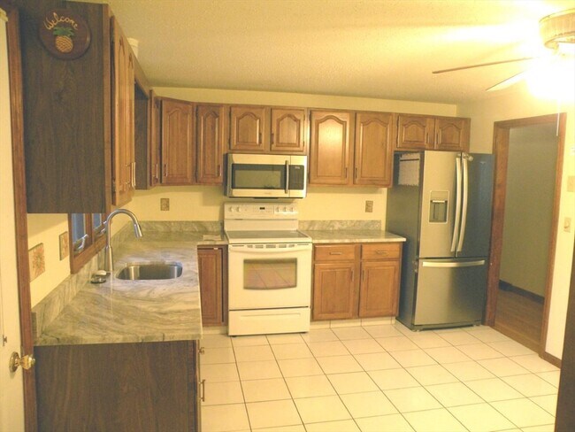 Foto del edificio - 17 Brad Rd