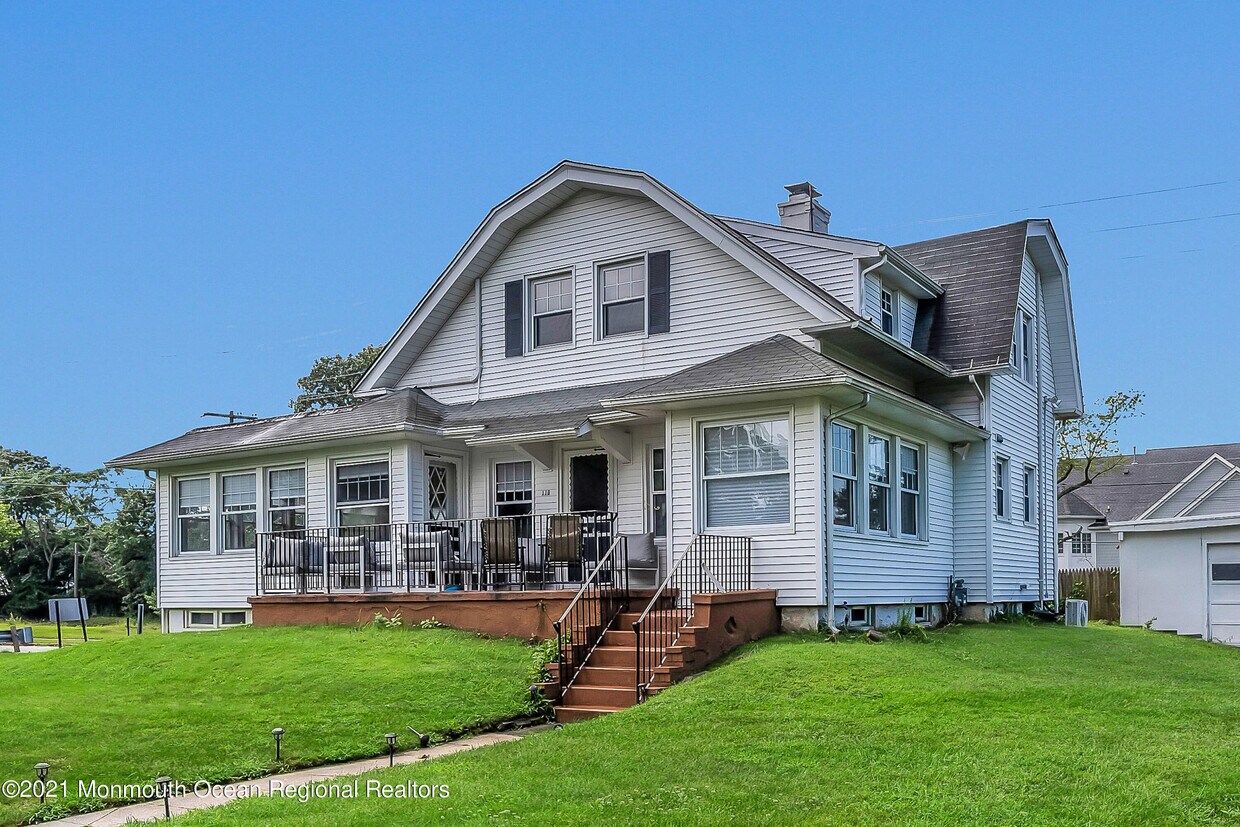 Primary Photo - 110 Monmouth Dr