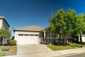 Building Photo - 5572 Amnest Way