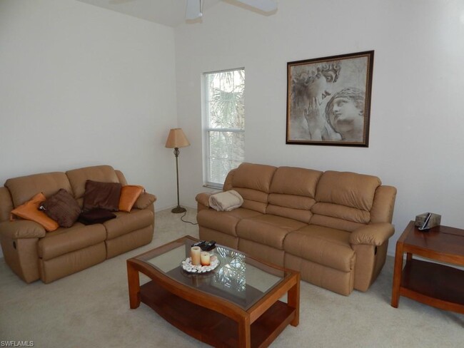 Building Photo - 1330 Charleston Square Dr