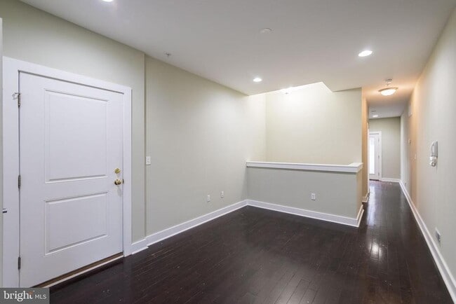 Foto del edificio - 2610 Webster St