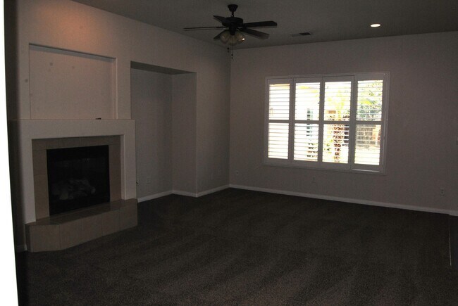 Foto del edificio - 11130 Dawson Falls Ave