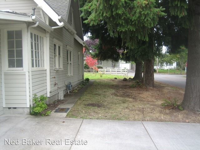 Building Photo - 4 br, 2 bath House - 790 Fairview Ave. SE