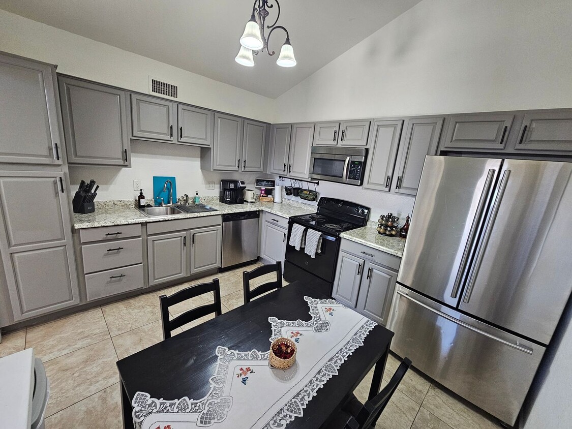 2195 UNFURNISHED NO UTILITIES ~ $2395 PARTIALLY FURNISHED NO UTILITIES INCLUDED - 2195 UNFURNISHED ~ $2395 PARTIALLY FURNISHED NO UTILITIES INCLUDED