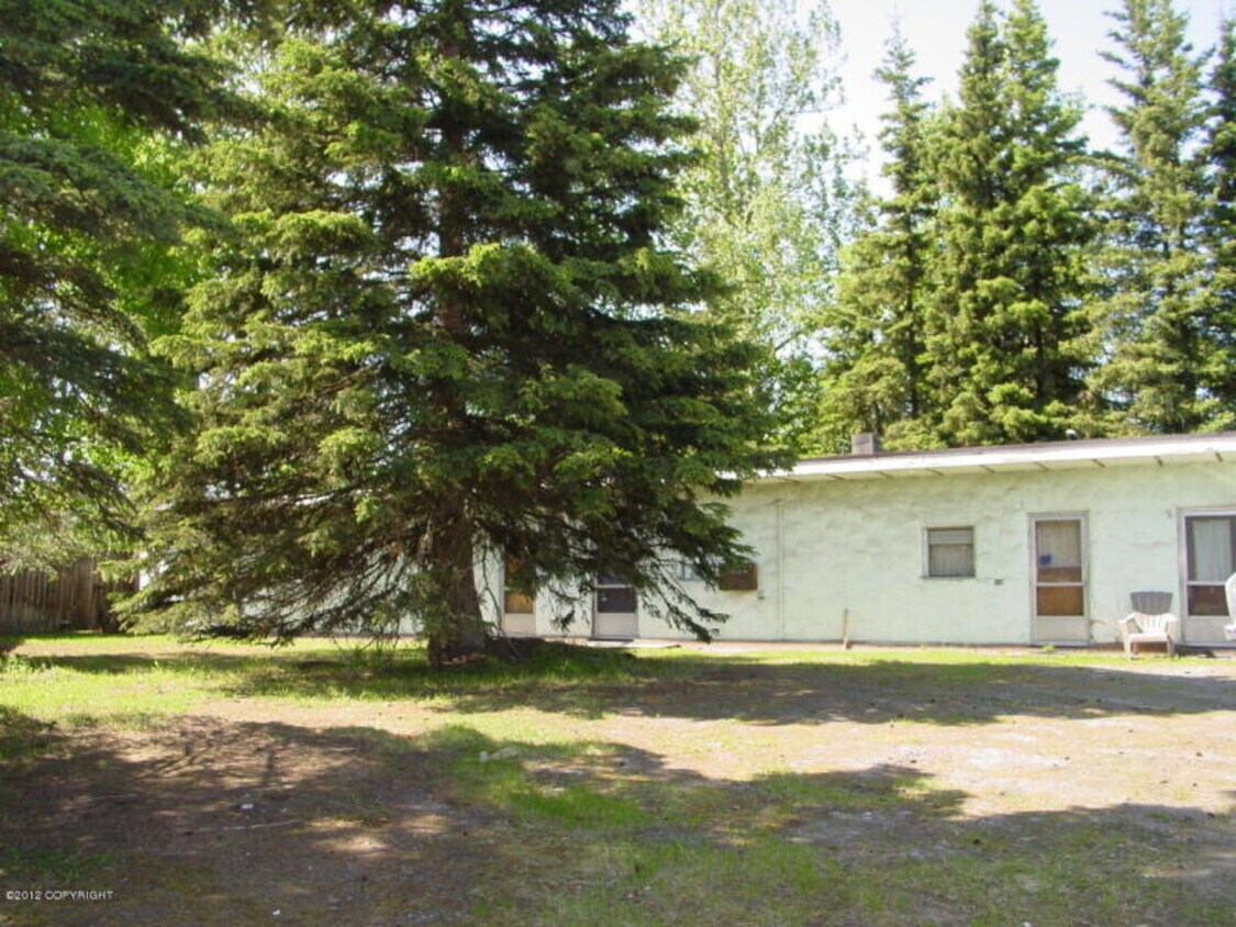 Foto principal - 838 Irwin St.