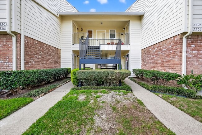 Building Photo - 14555 Wunderlich Dr