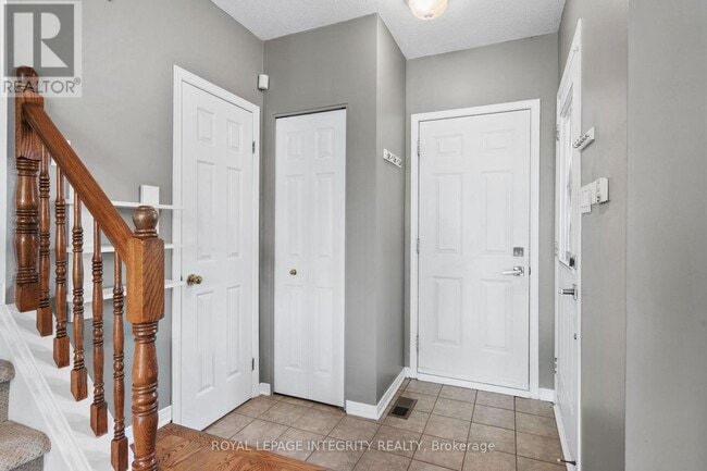 Building Photo - 1451 Bonneville Crescent